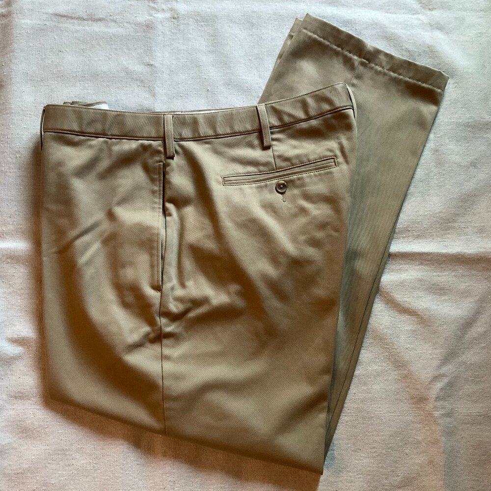 NWOT Lands’ End Men's Traditional Fit No Iron Chino Pants, Khaki, 38 x 30